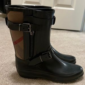 Burberry rain boots